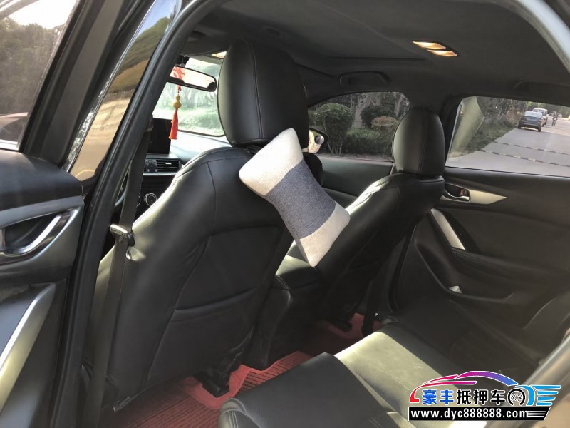 17年马自达CX-4轿车抵押车出售