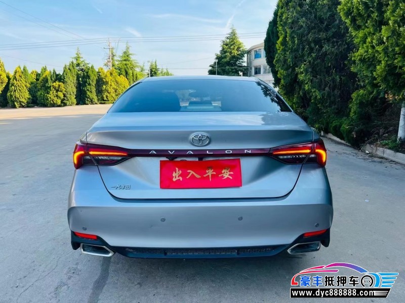 20年丰田亚洲龙轿车抵押车出售