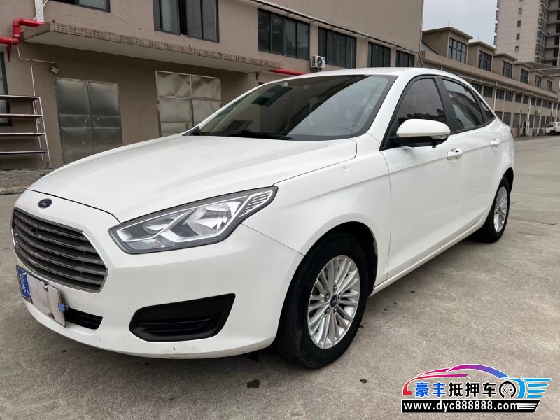 18年福特福睿斯轿车抵押车出售