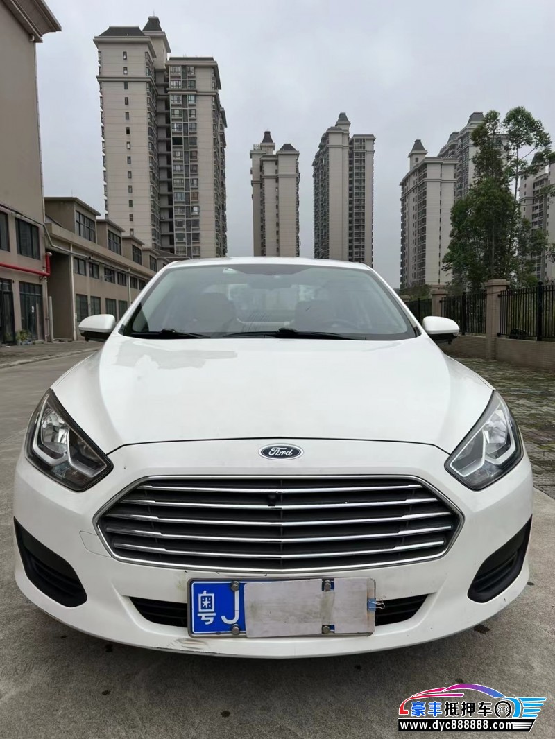 18年福特福睿斯轿车抵押车出售