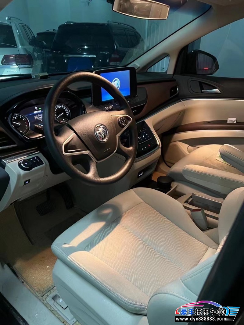 22年别克GL8轿车抵押车出售