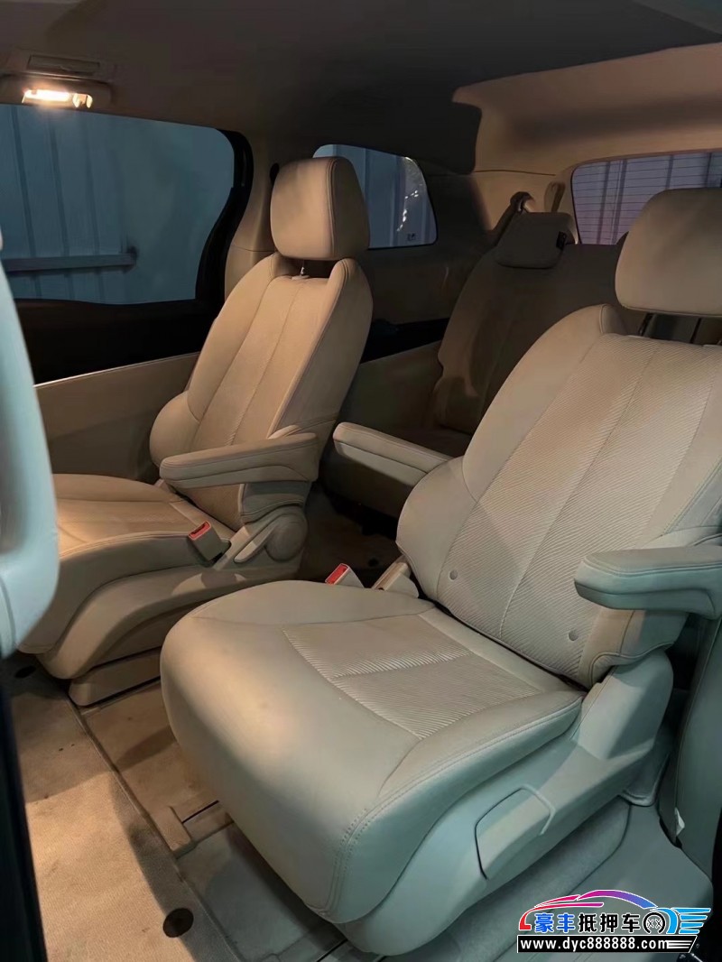 22年别克GL8轿车抵押车出售