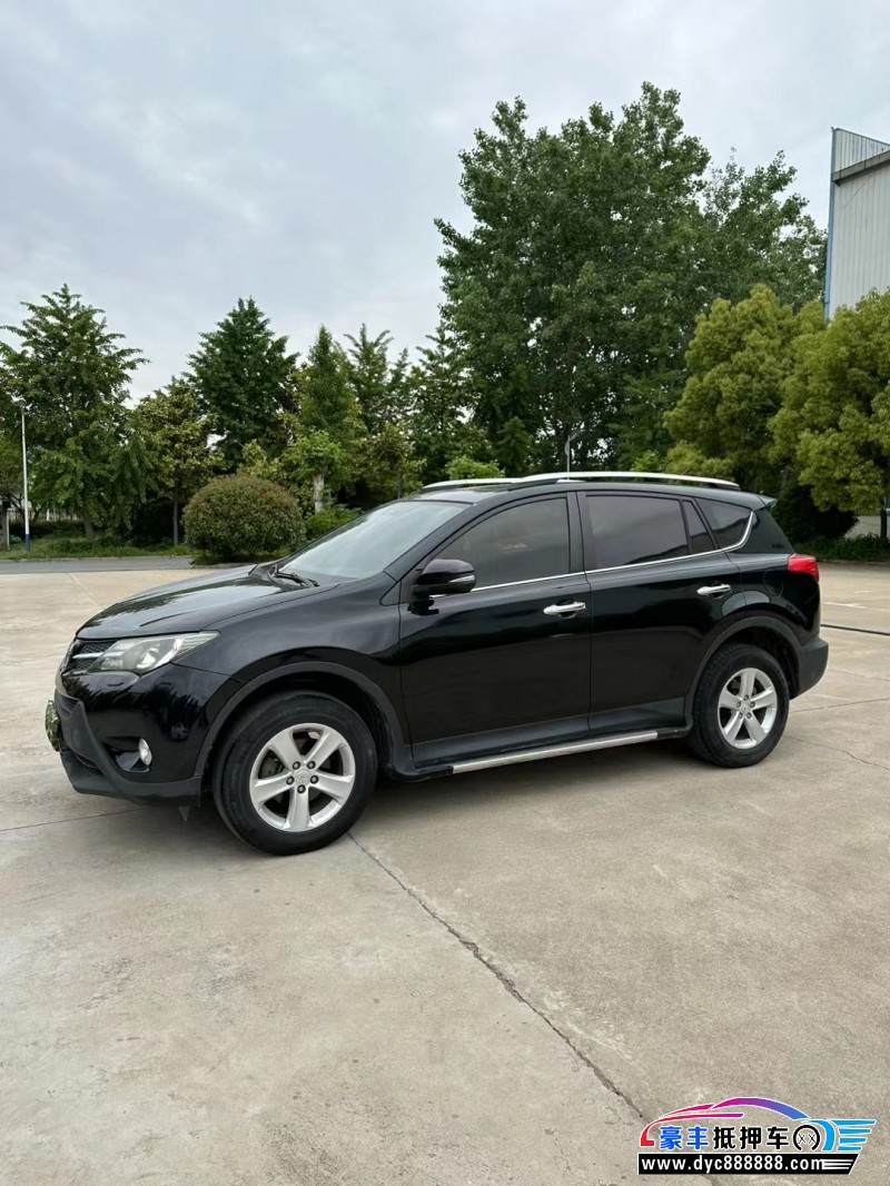 14年丰田RAV4荣放轿车抵押车出售