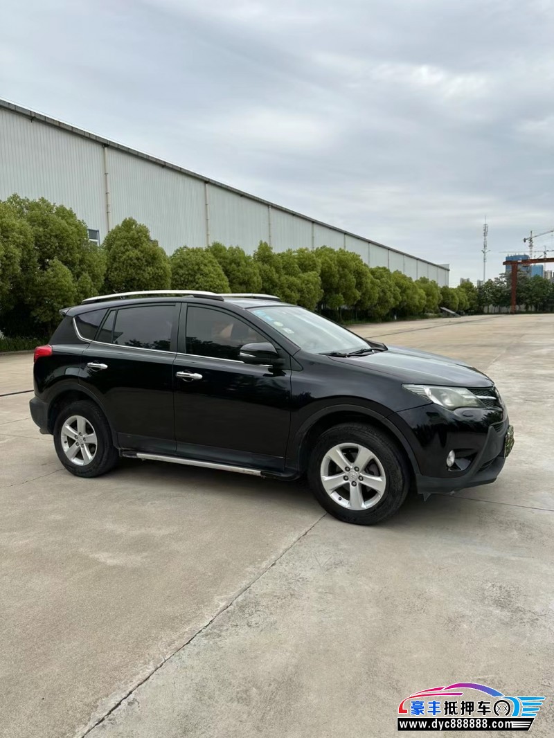 14年丰田RAV4荣放轿车抵押车出售