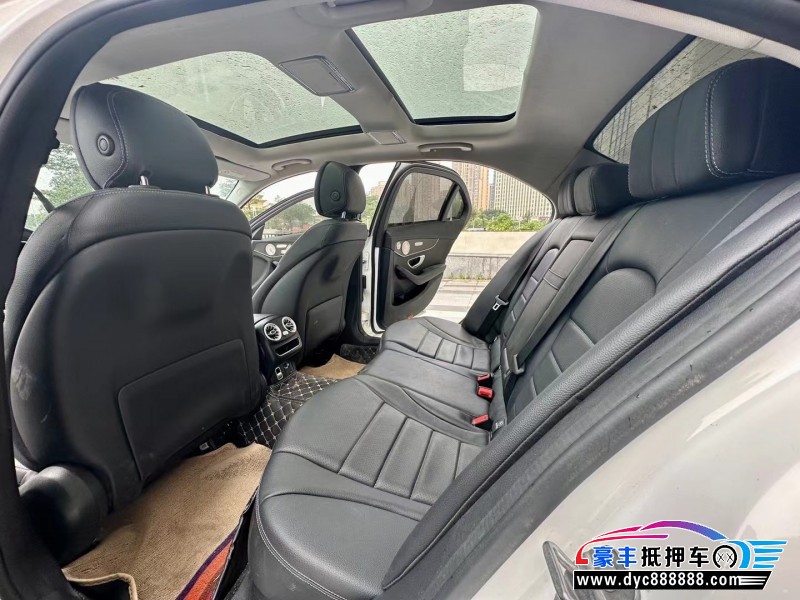 21年奔驰C轿车抵押车出售