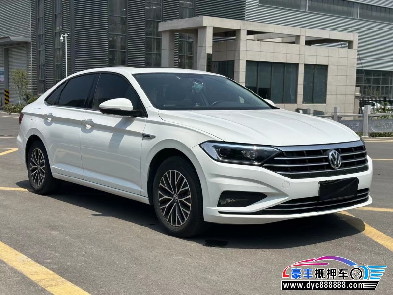 21年大众速腾轿车抵押车出售