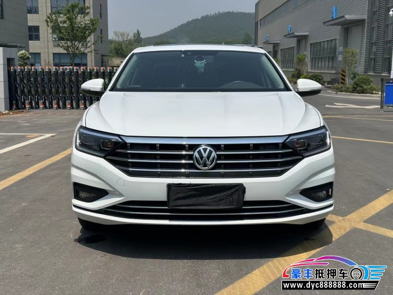 21年大众速腾轿车抵押车出售