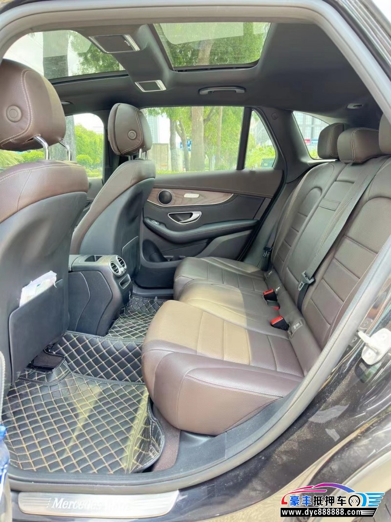 20年奔驰GLC轿车抵押车出售