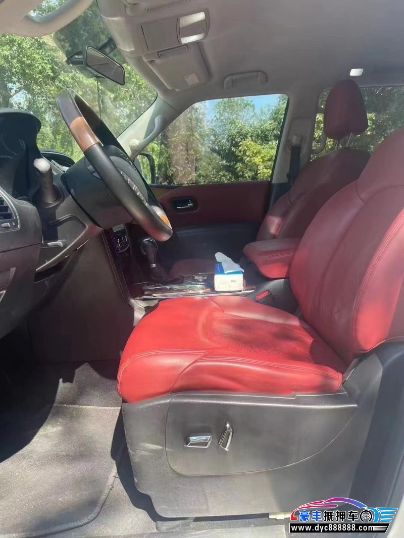 17年日产途乐MPV抵押车出售