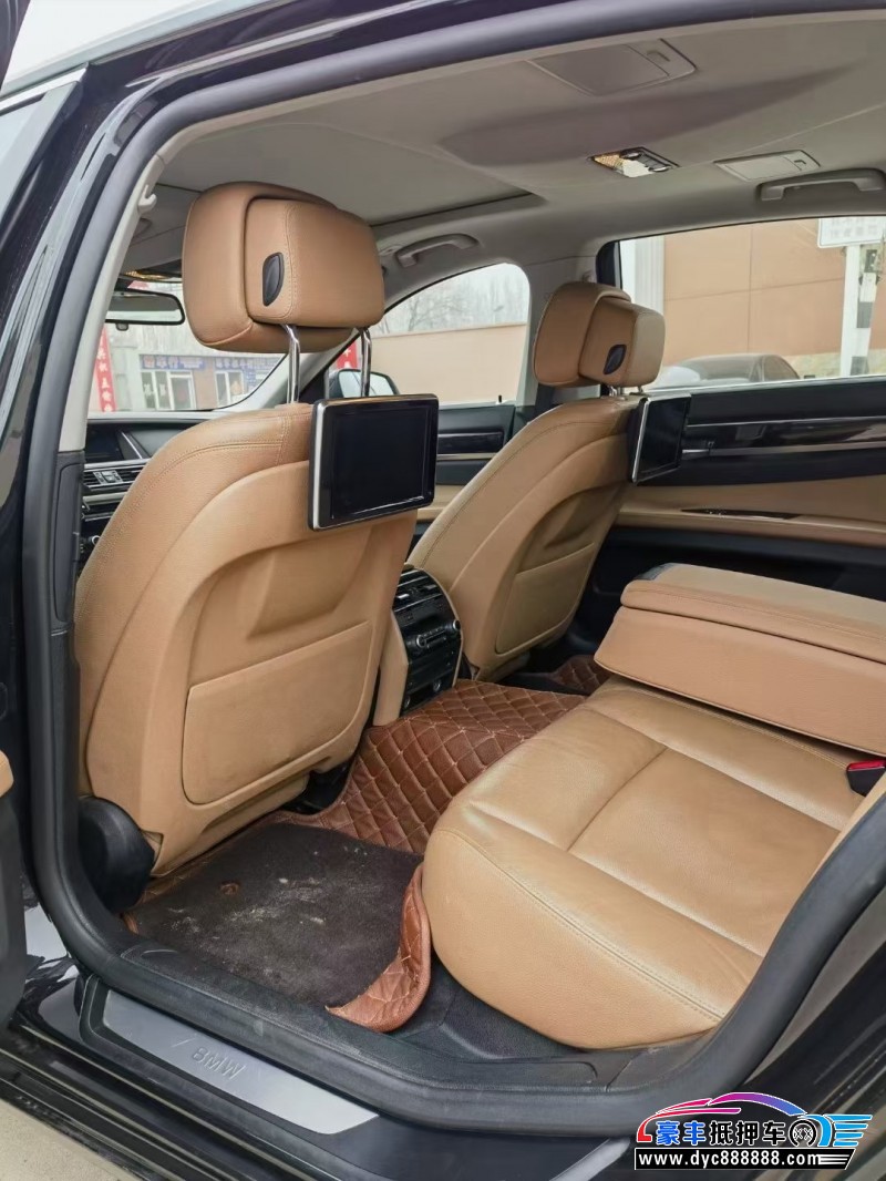 13年宝马7系轿车抵押车出售