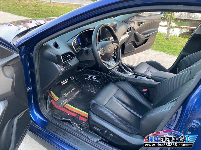 19年现代菲斯塔轿车抵押车出售