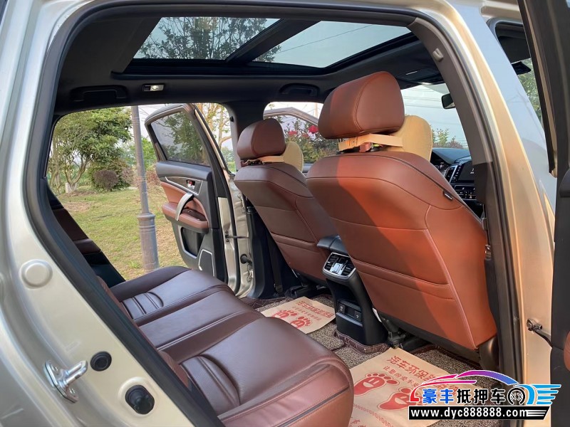 18年本田UR-V轿车抵押车出售