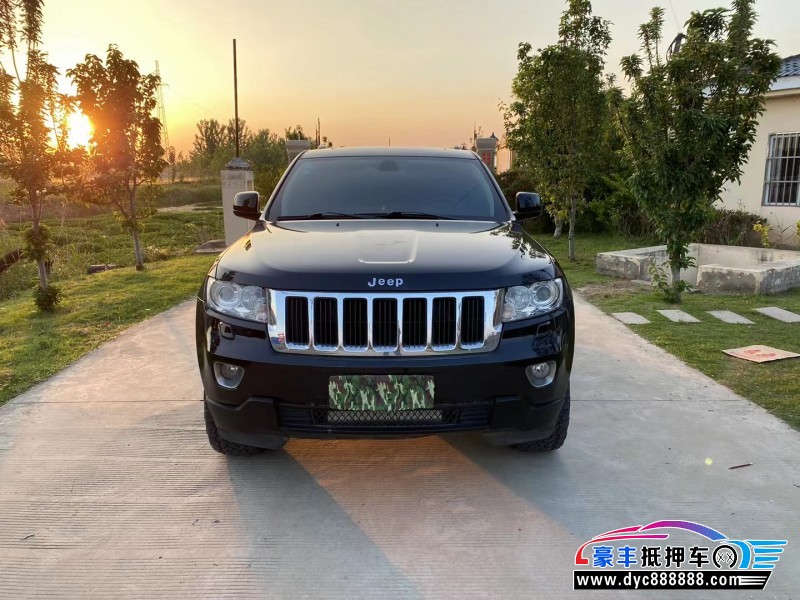 12年Jeep大切诺基轿车抵押车出售