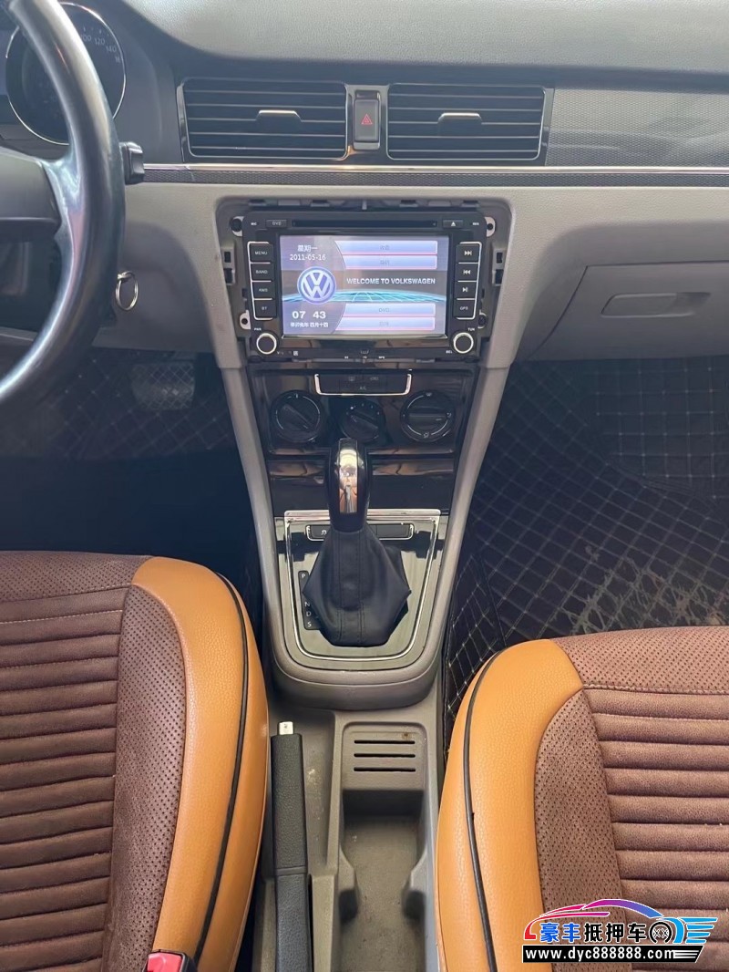 15年大众宝来轿车抵押车出售