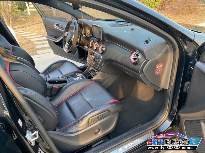 15年奔驰A轿车抵押车出售