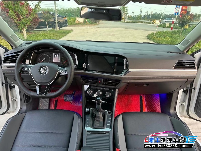 20年大众速腾轿车抵押车出售