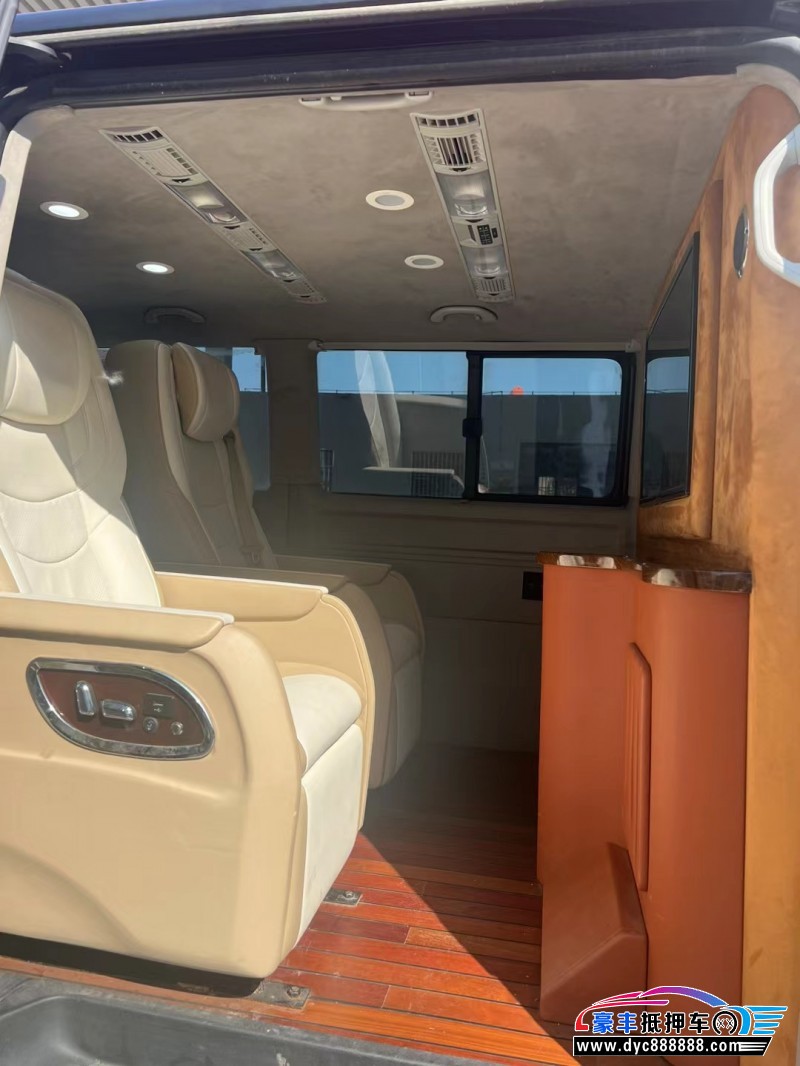 18年大众凯路威MPV抵押车出售