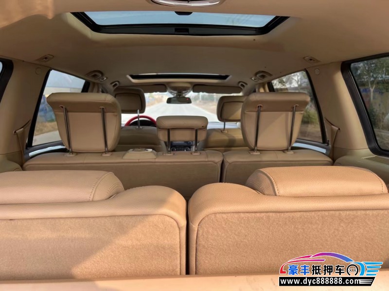 12年奔驰GL级轿车抵押车出售