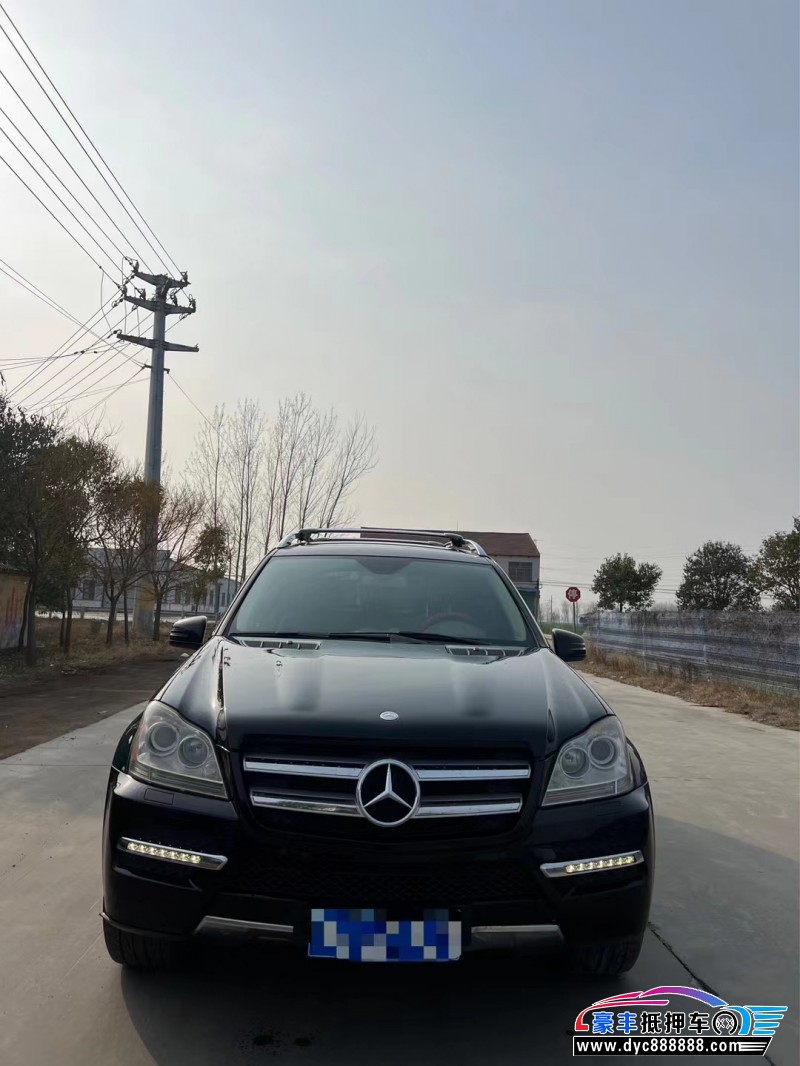 12年奔驰GL级轿车抵押车出售