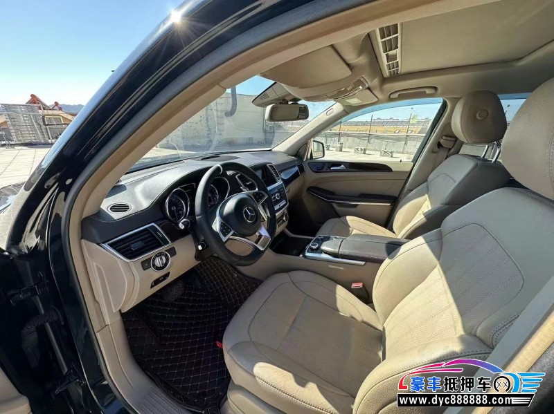 14年奔驰GL轿车抵押车出售