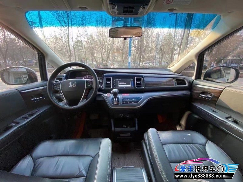 17年本田艾力绅轿车抵押车出售