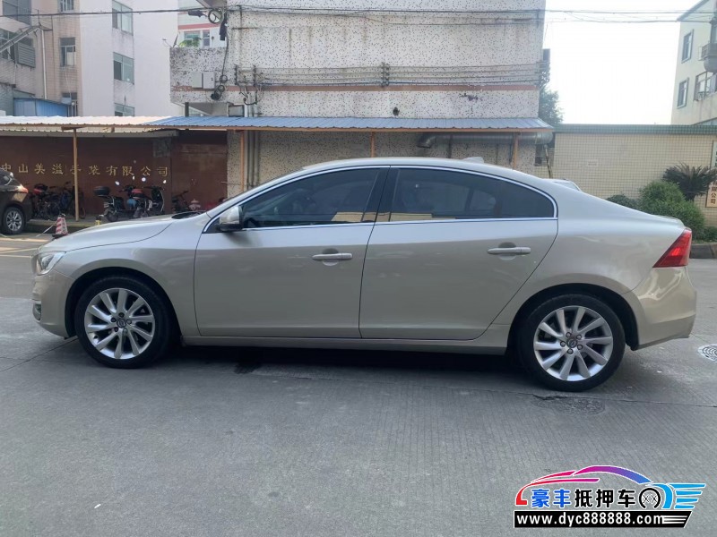 16年沃尔沃S60L轿车抵押车出售