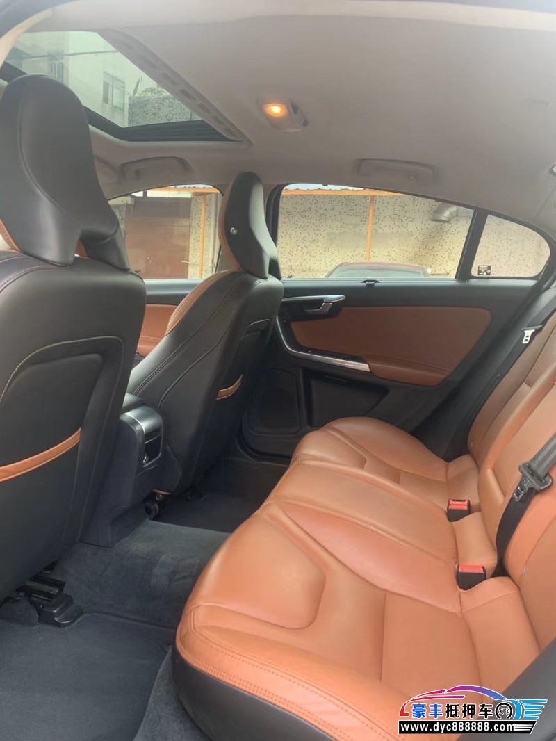 16年沃尔沃S60L轿车抵押车出售