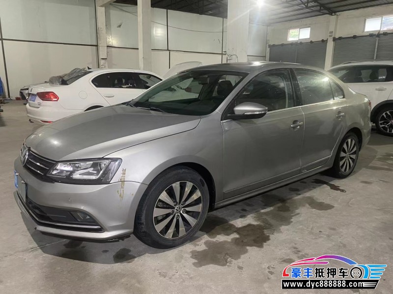 15年大众速腾轿车抵押车出售