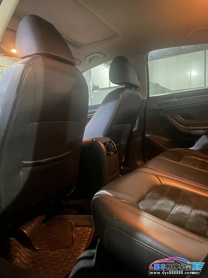 15年大众速腾轿车抵押车出售