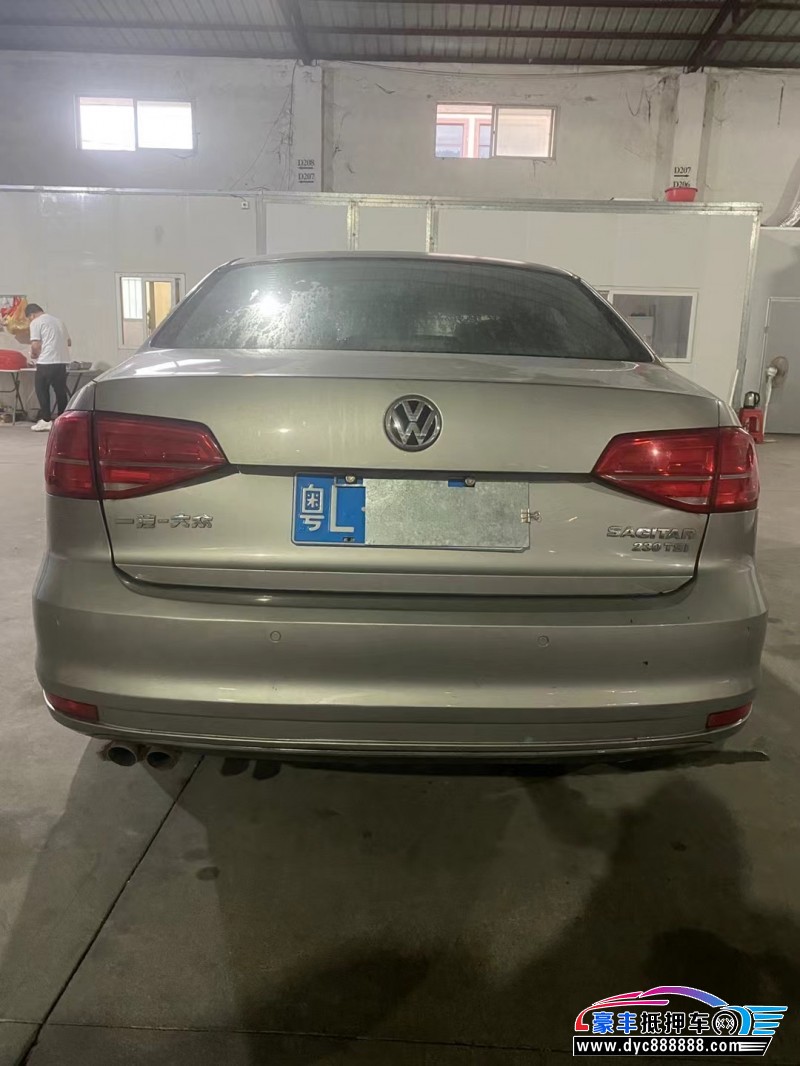 15年大众速腾轿车抵押车出售