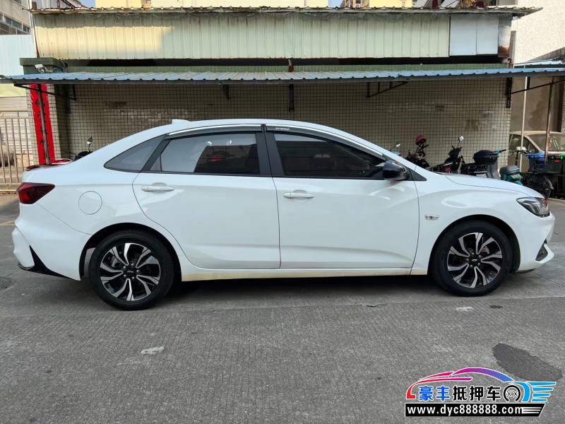 20年雪佛兰科鲁泽轿车抵押车出售