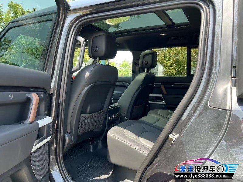 22年路虎卫士SUV抵押车出售