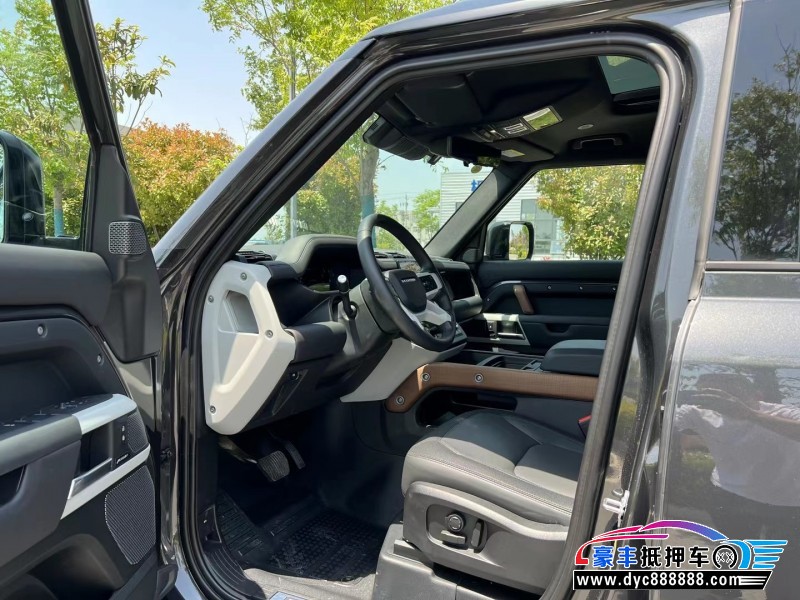 22年路虎卫士SUV抵押车出售