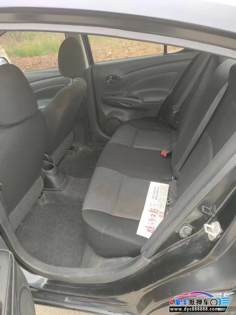 16年日产阳光轿车抵押车出售