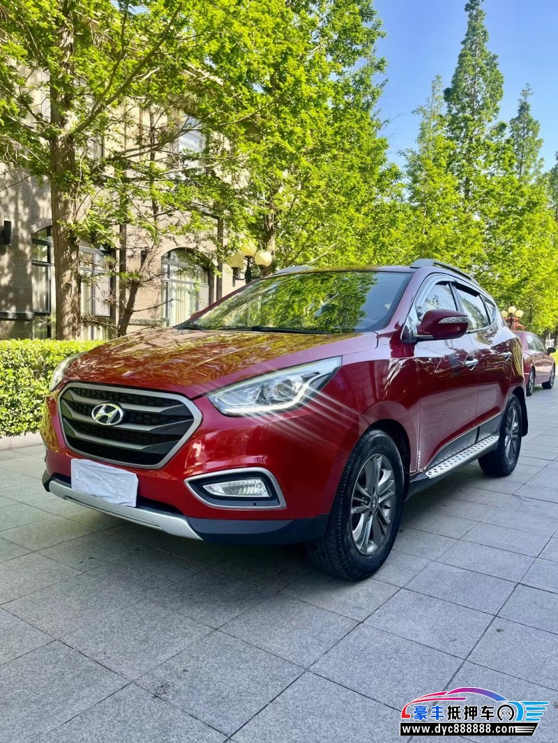 14年现代ix35轿车抵押车出售