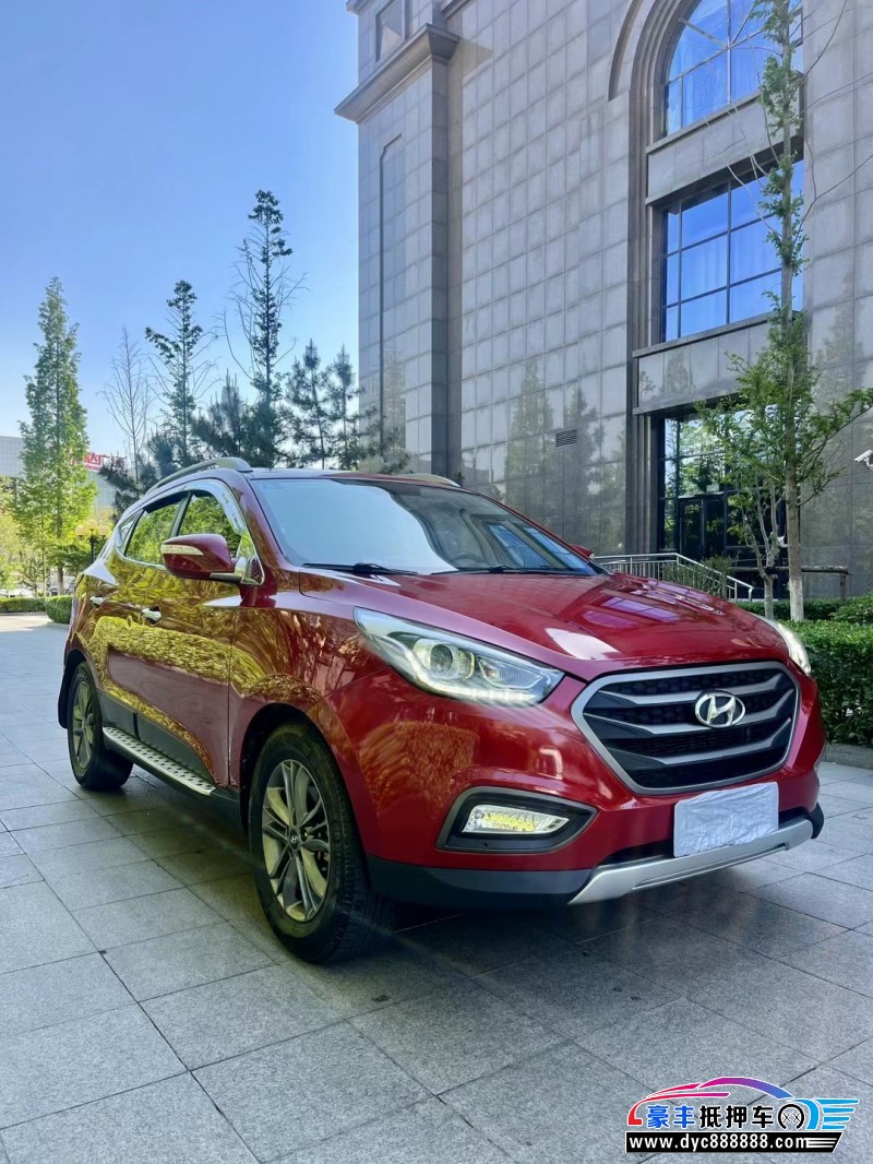 14年现代ix35轿车抵押车出售