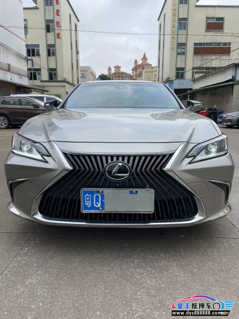 21年雷克萨斯ES轿车抵押车出售