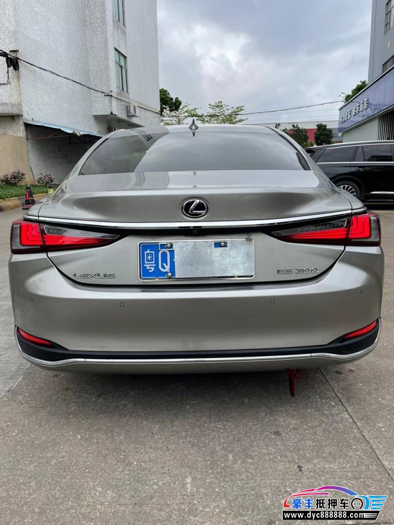 21年雷克萨斯ES轿车抵押车出售