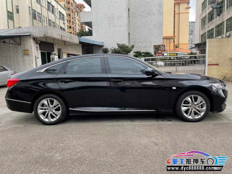 21年本田雅阁轿车抵押车出售