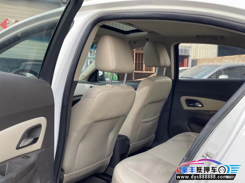 15年雪佛兰科鲁兹轿车抵押车出售