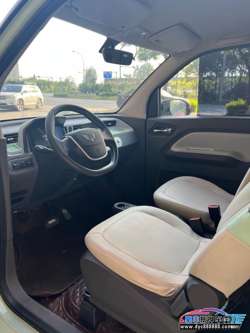 22年五菱汽车迷你轿车抵押车出售