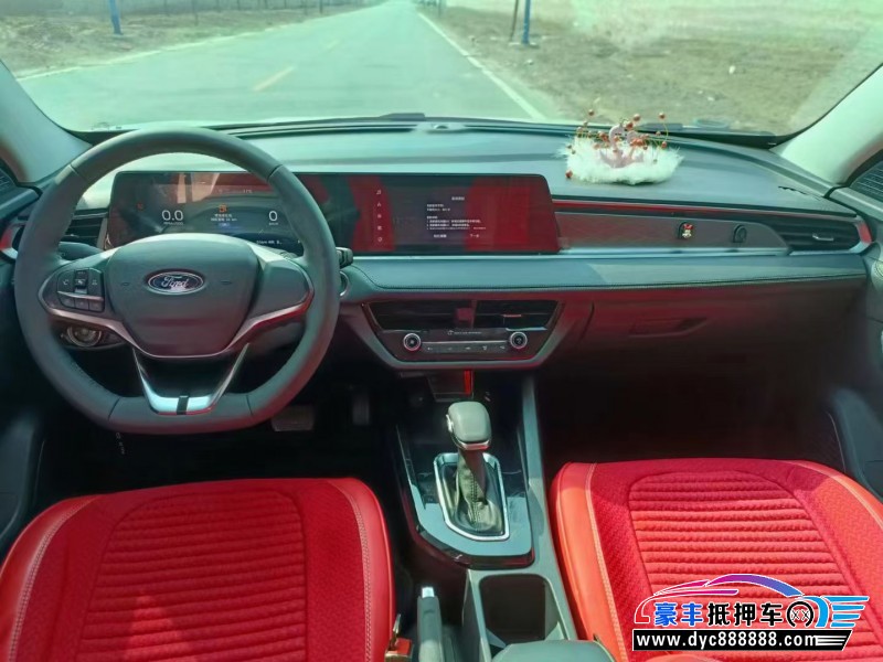 21年福特福睿斯轿车抵押车出售