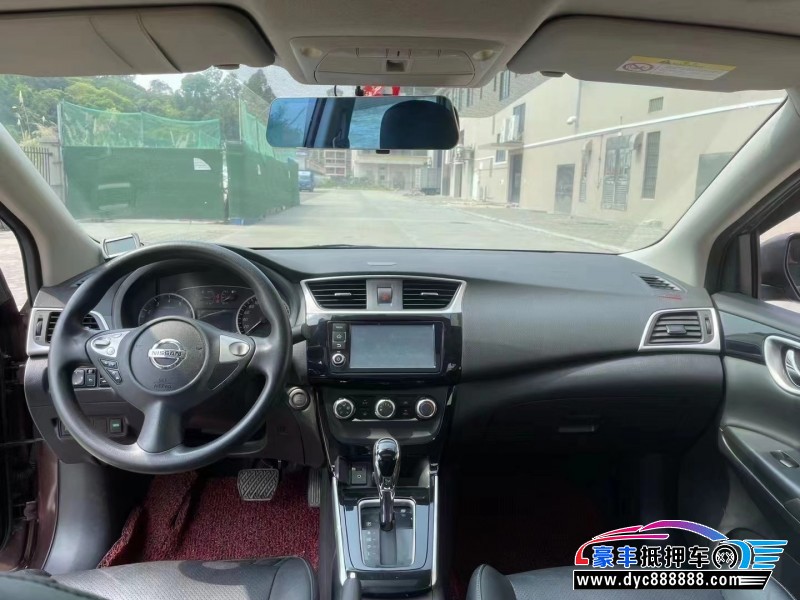 16年日产轩逸轿车抵押车出售