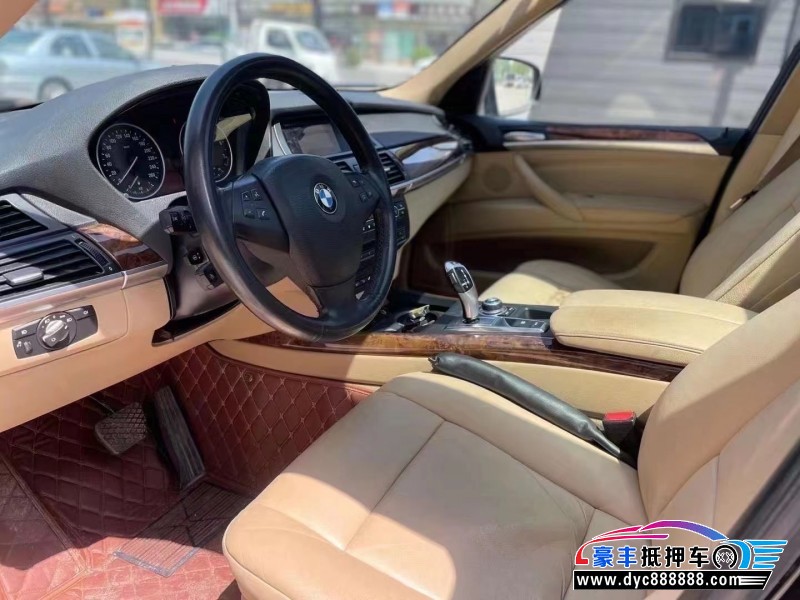 10年宝马X5SUV抵押车出售