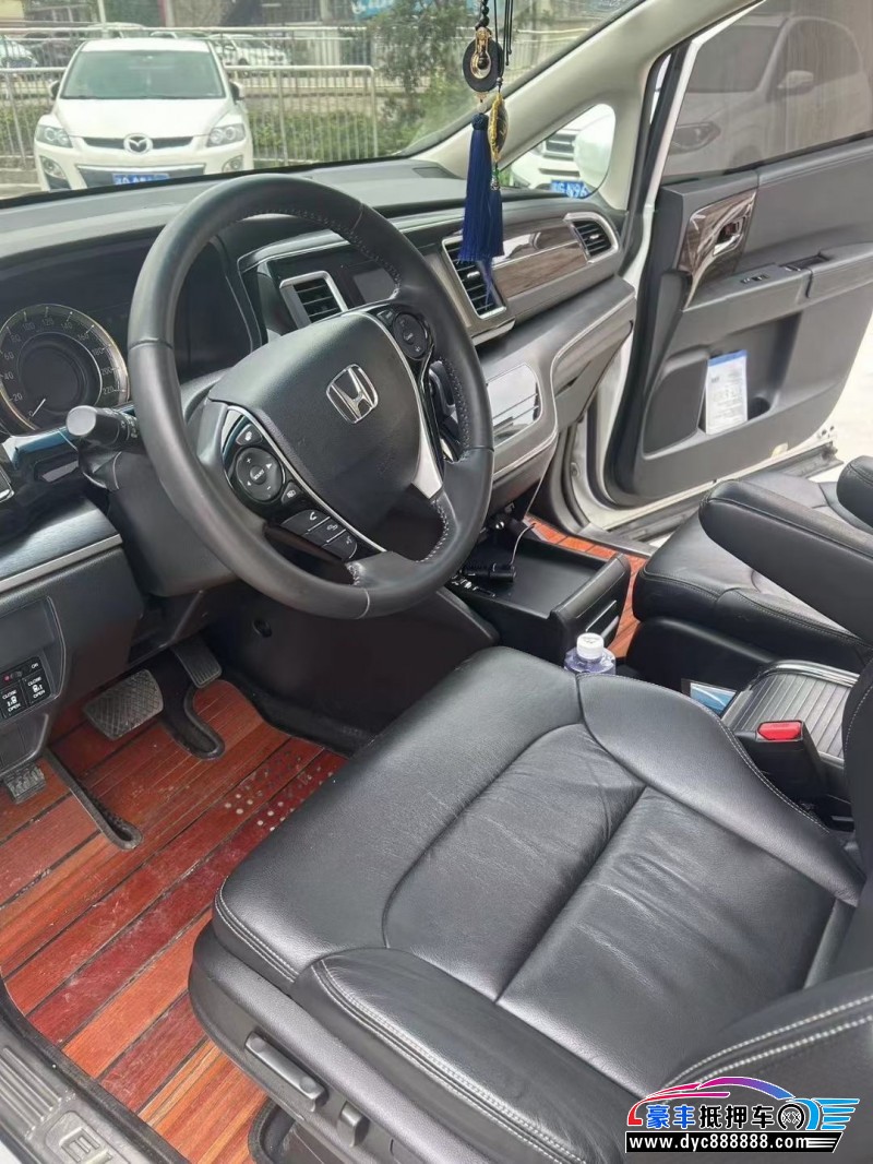 19年本田艾力绅MPV抵押车出售
