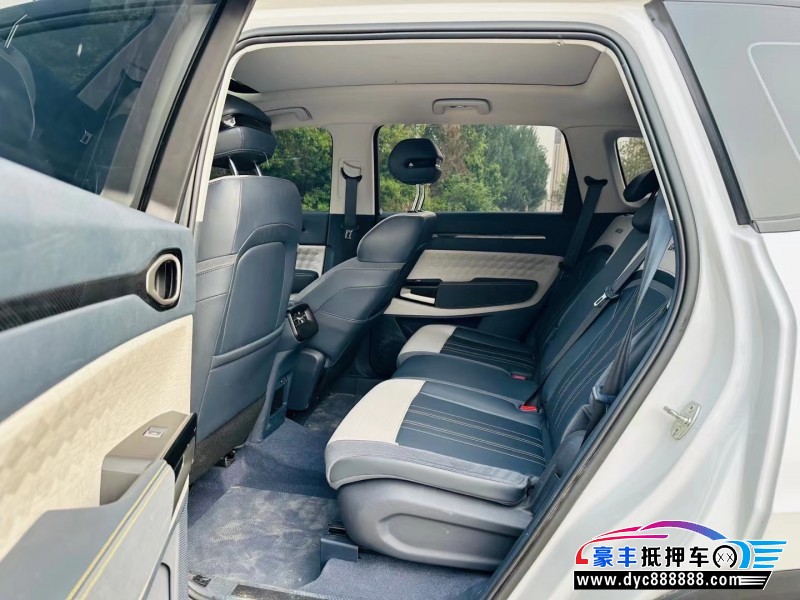 21年宝骏宝骏RM5轿车抵押车出售