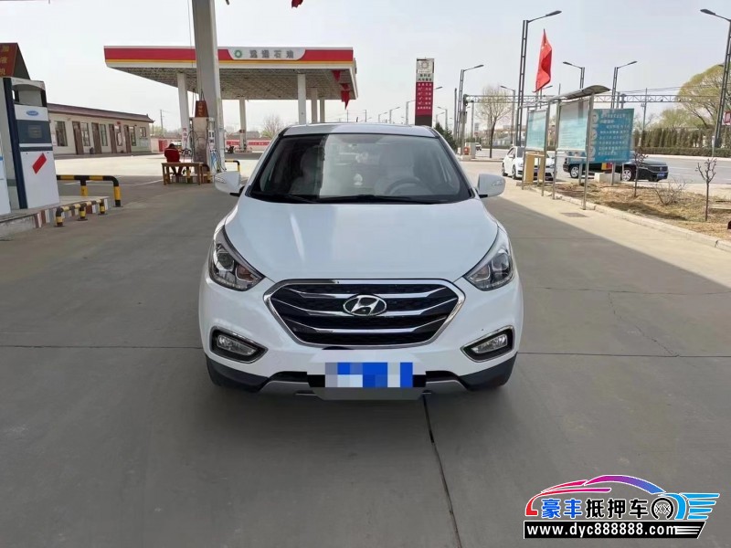 17年现代ix35轿车抵押车出售