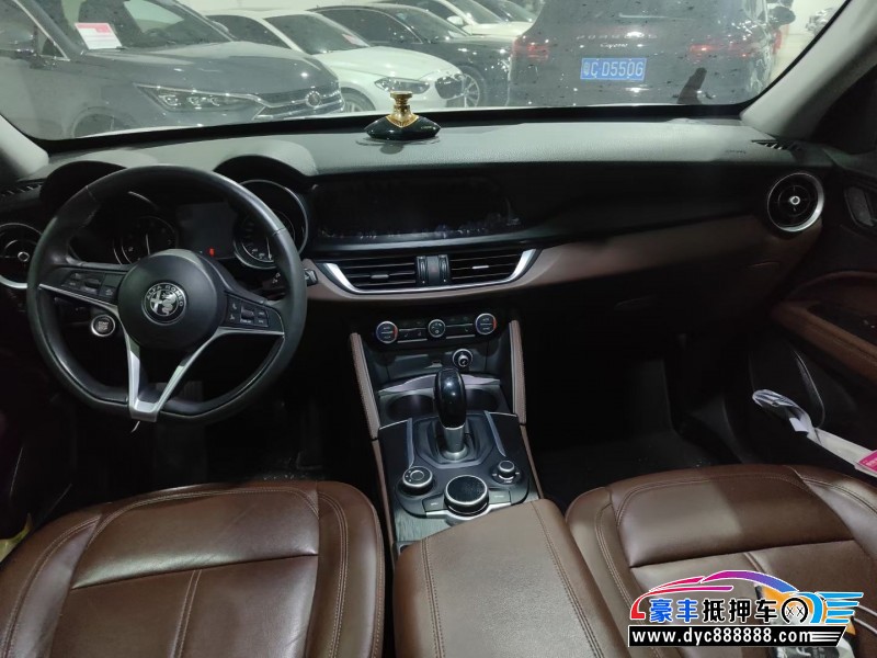 19年阿尔法·罗密欧Stelvio轿车抵押车出售