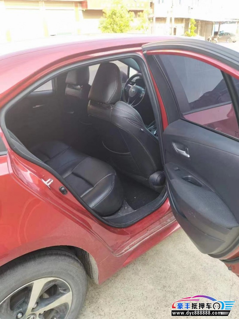 21年丰田雷凌轿车抵押车出售