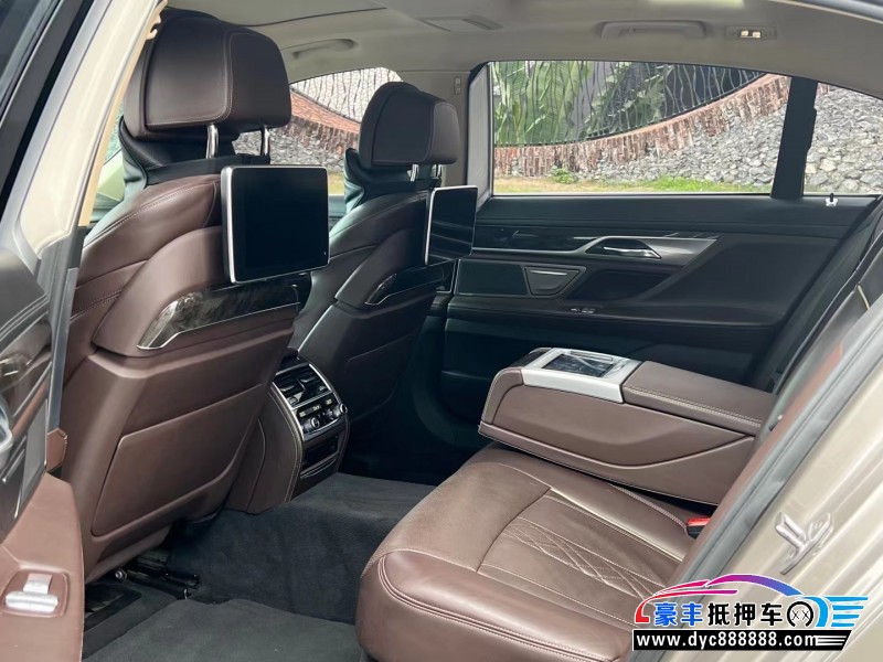 17年宝马7系轿车抵押车出售